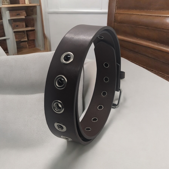GENUINE LEATHER BELT brown in color with loops - Picture 3 of 5